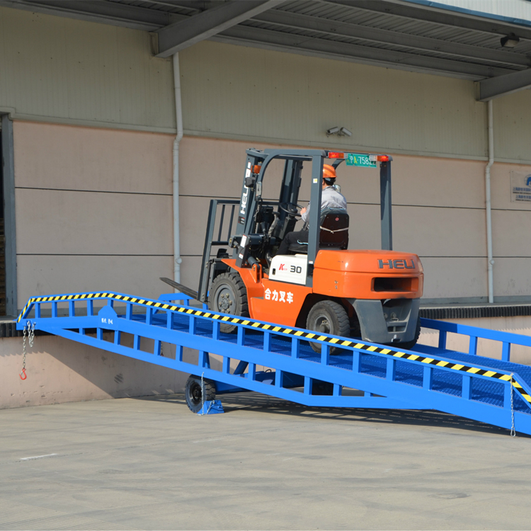 移動式登車橋 移動式登車橋